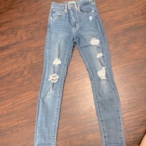 Levi’s Mile High Skinny Jeans
